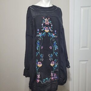 Umgee USA Small Tunic Dress embroidered flower boat neck longsleeve keyhole